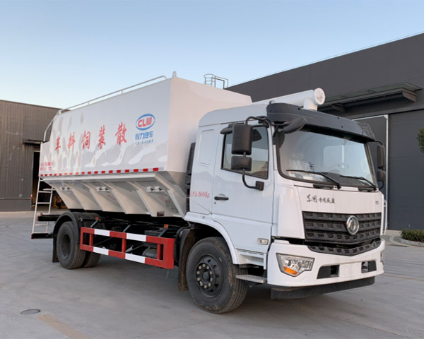 程力牌CL5182ZSL6SS型散裝飼料運(yùn)輸車(chē)